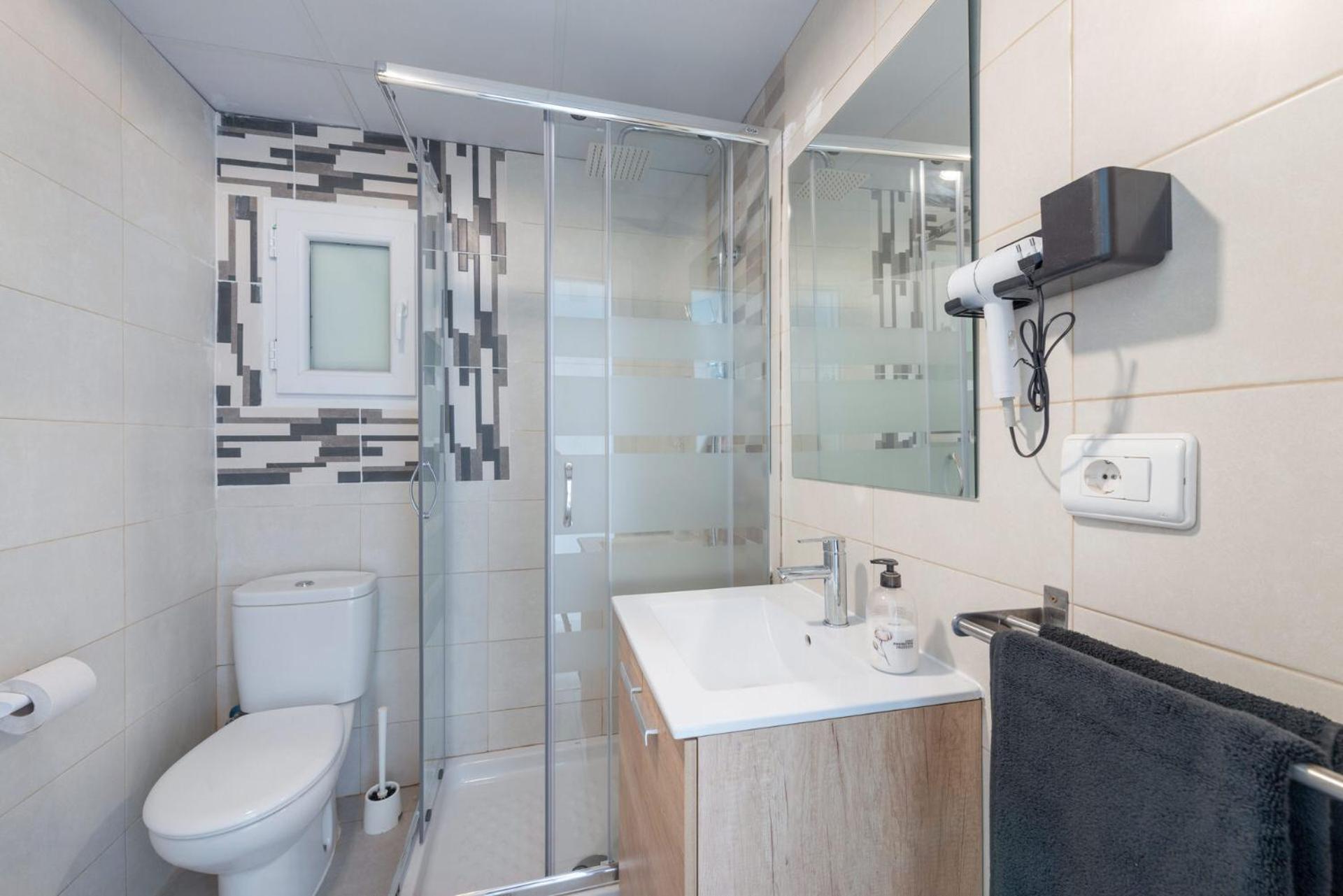 Beetroot, Jedes Zimmer Verfuegt Ueber Smart Tv , Eigenes Bad Mit Regendusche Und Balkon Llucmajor  Exterior photo